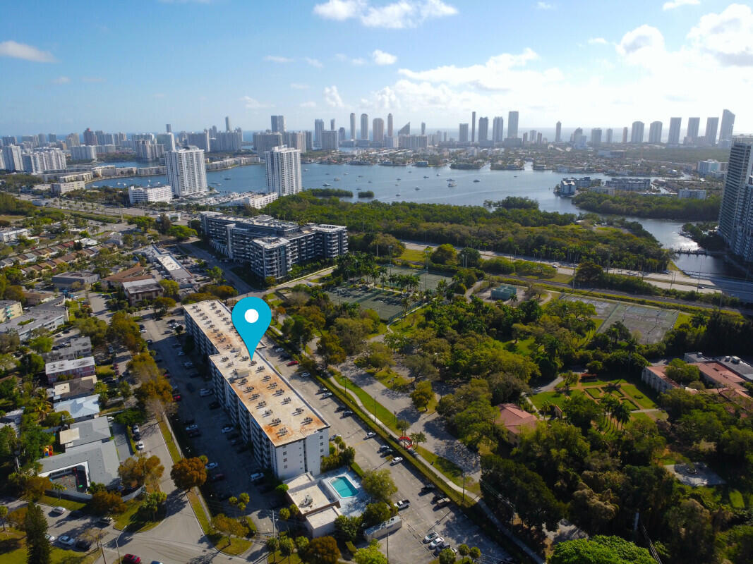 North Miami Beach photo 1