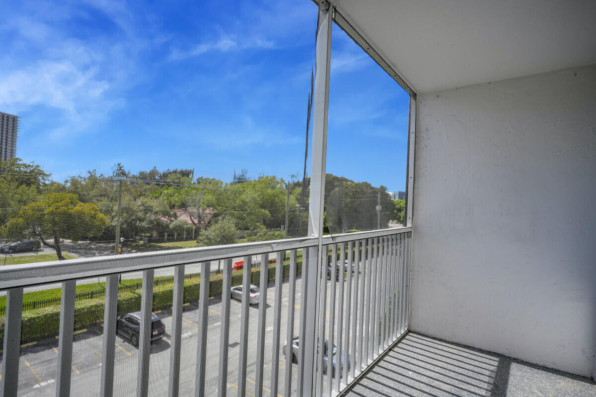 North Miami Beach photo 5