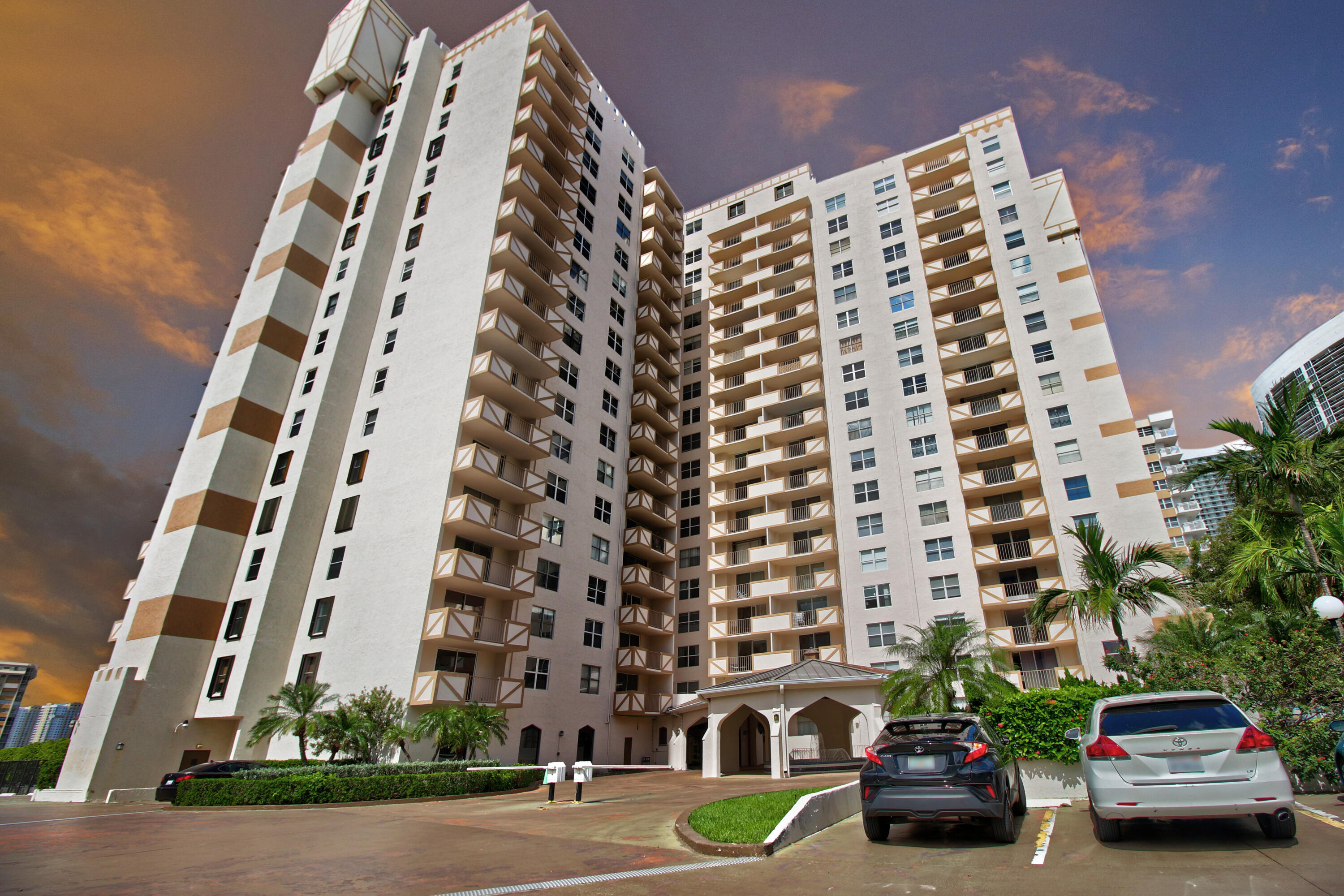 Hallandale Beach photo 1