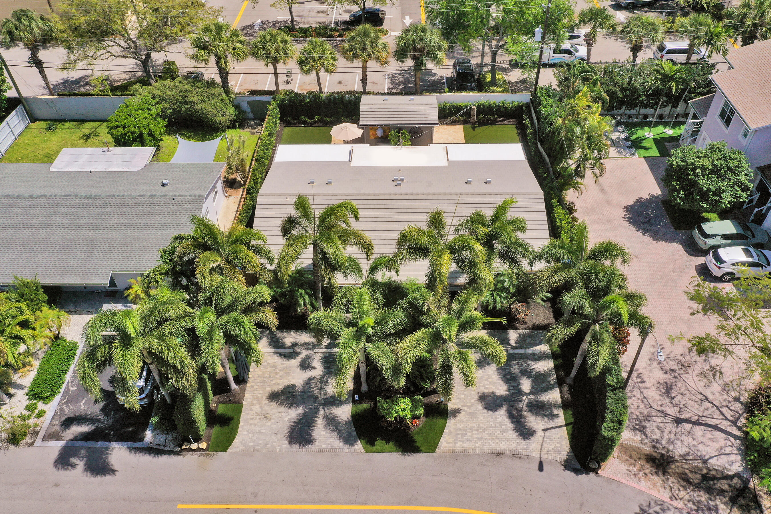 Wilton Manors photo 4