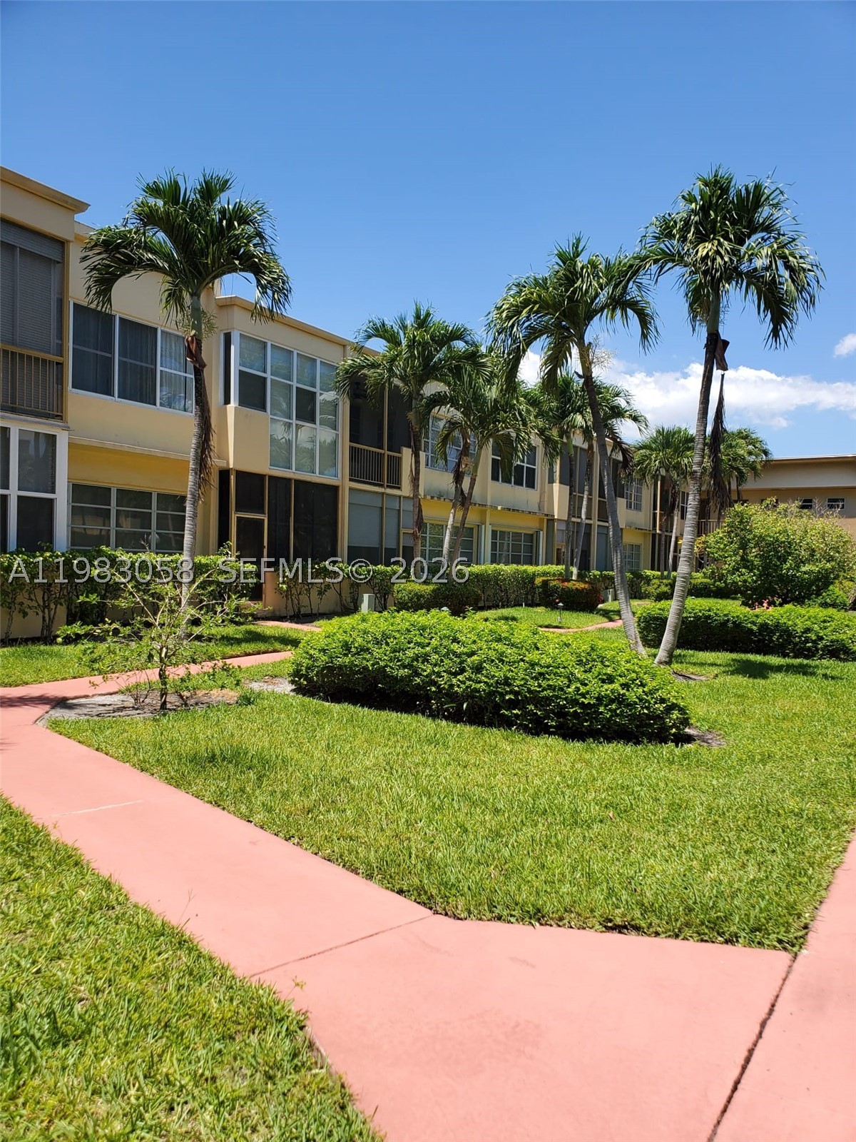 Hallandale Beach photo 3
