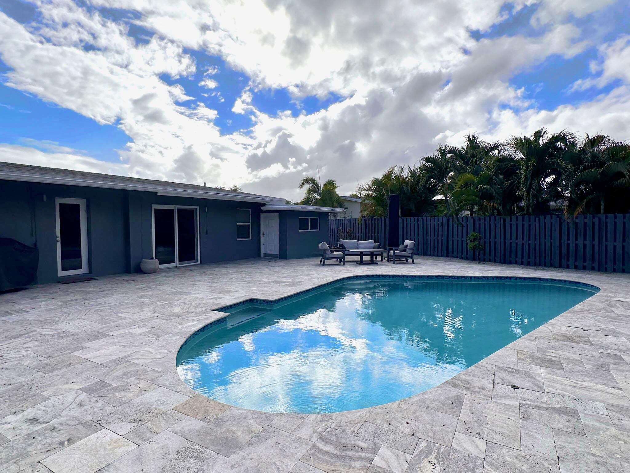Wilton Manors photo 1