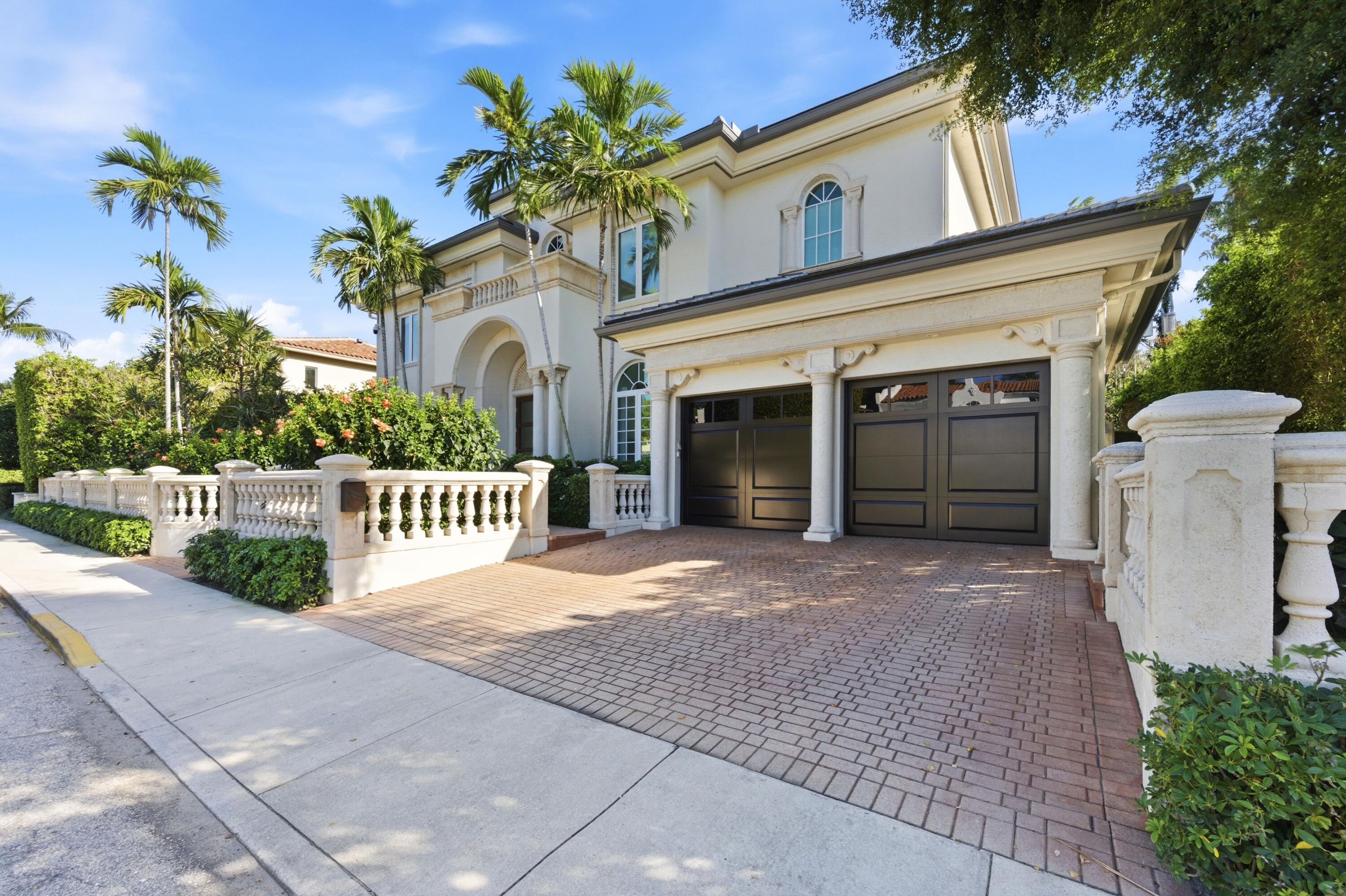 Palm Beach photo 2
