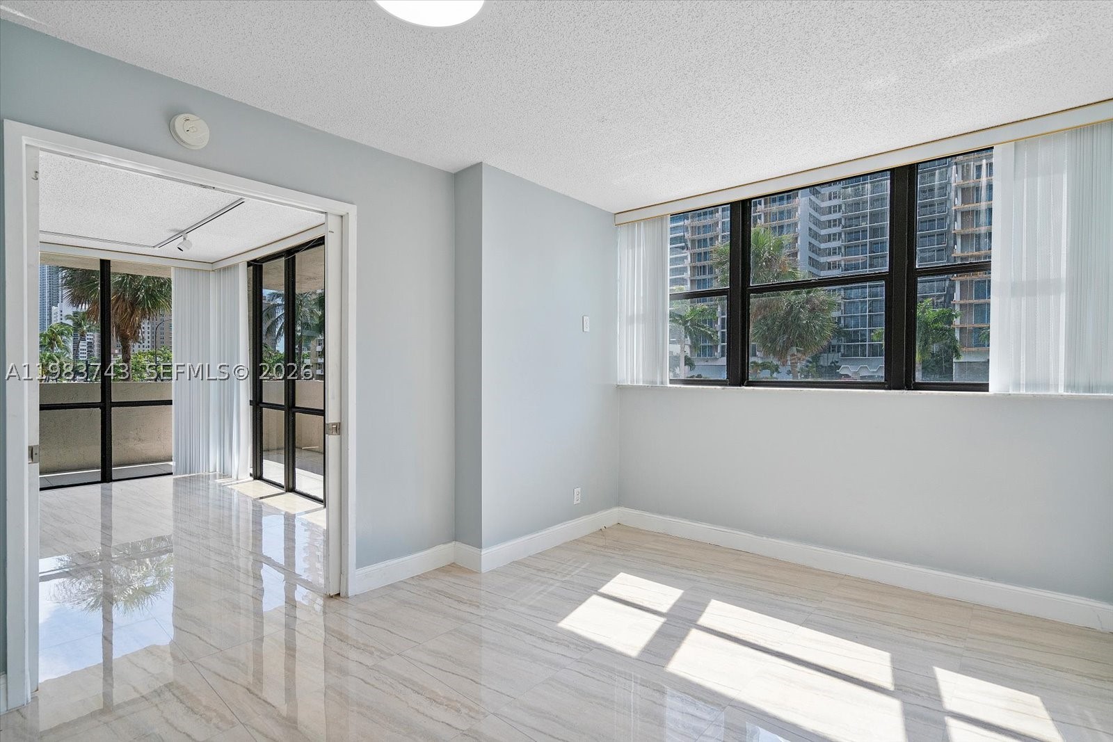 Hallandale Beach photo 4