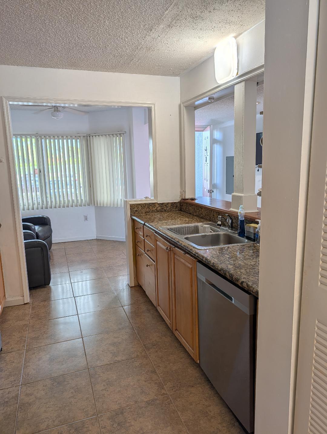 Pembroke Pines photo 4