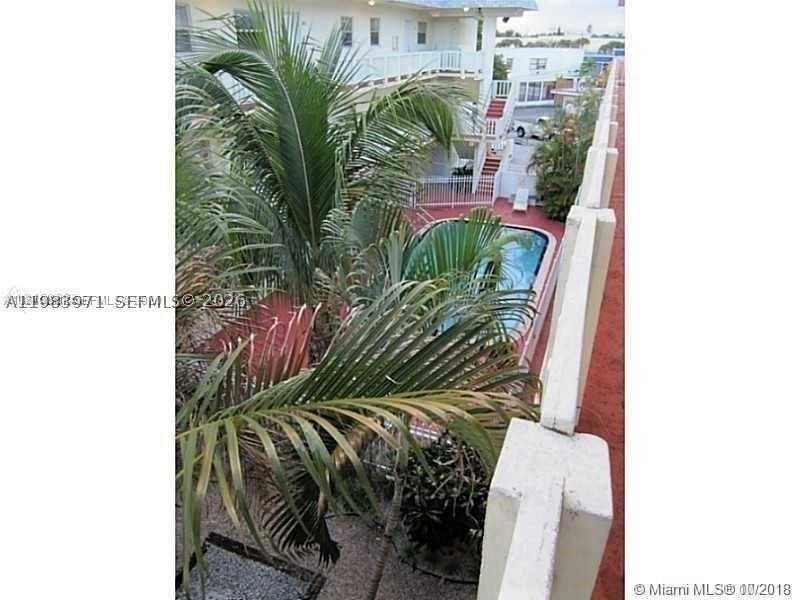 North Miami photo 4