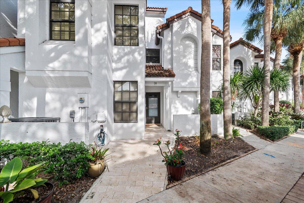 Palm Beach Gardens photo 1