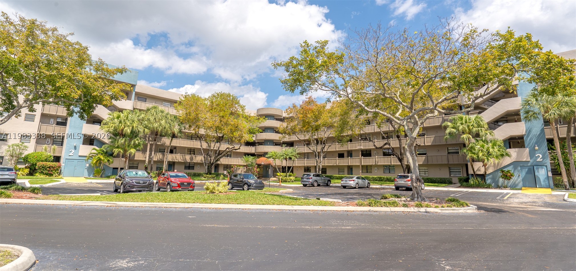 Pembroke Pines photo 1
