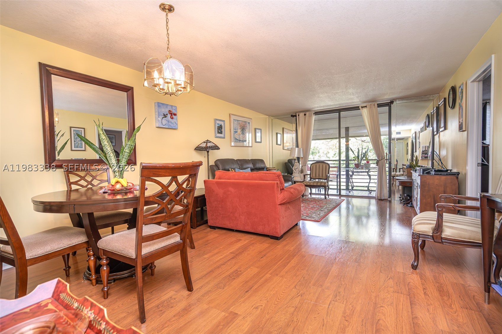 Pembroke Pines photo 2