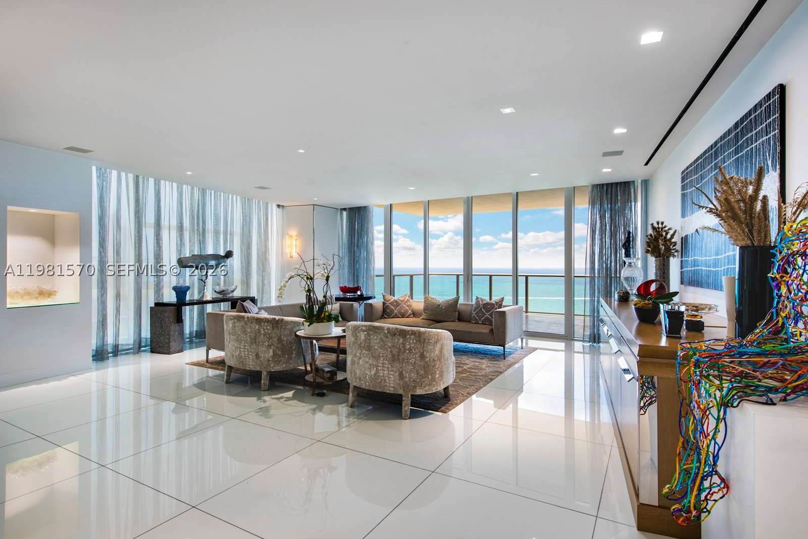 Bal Harbour photo 1
