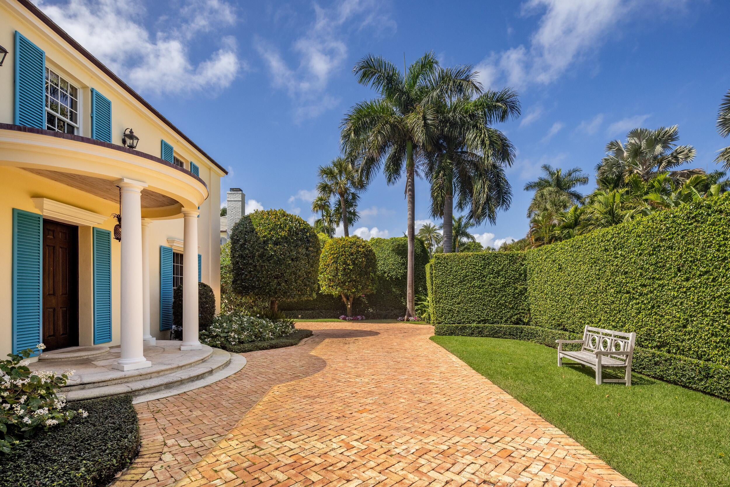 Palm Beach photo 2