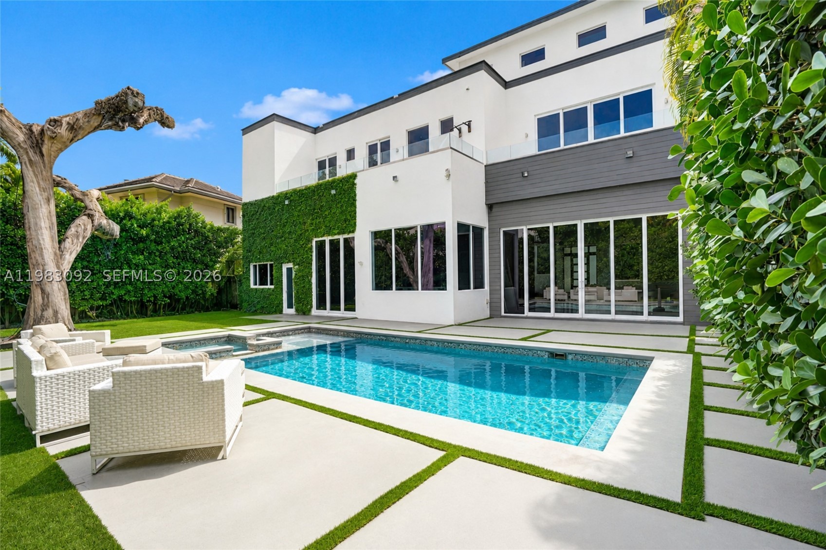 Miami photo 1