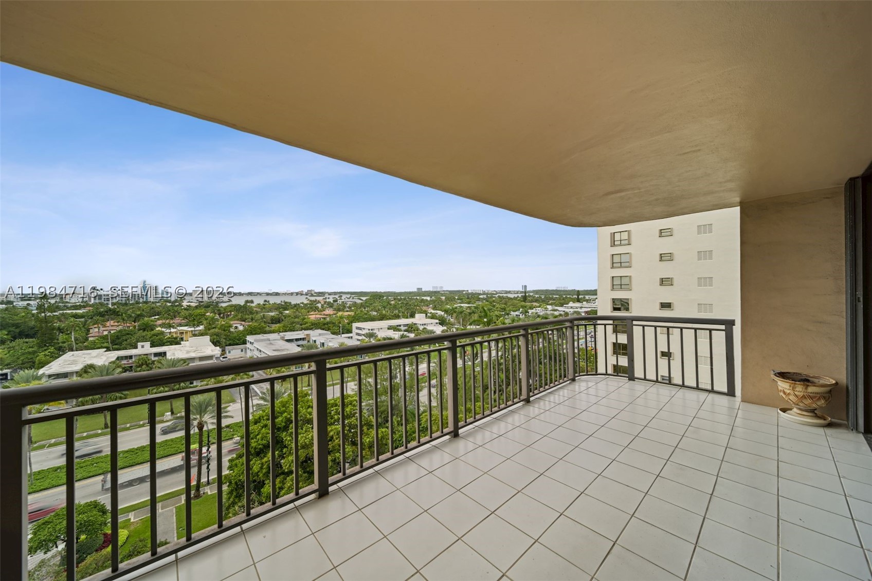 Bal Harbour photo 1
