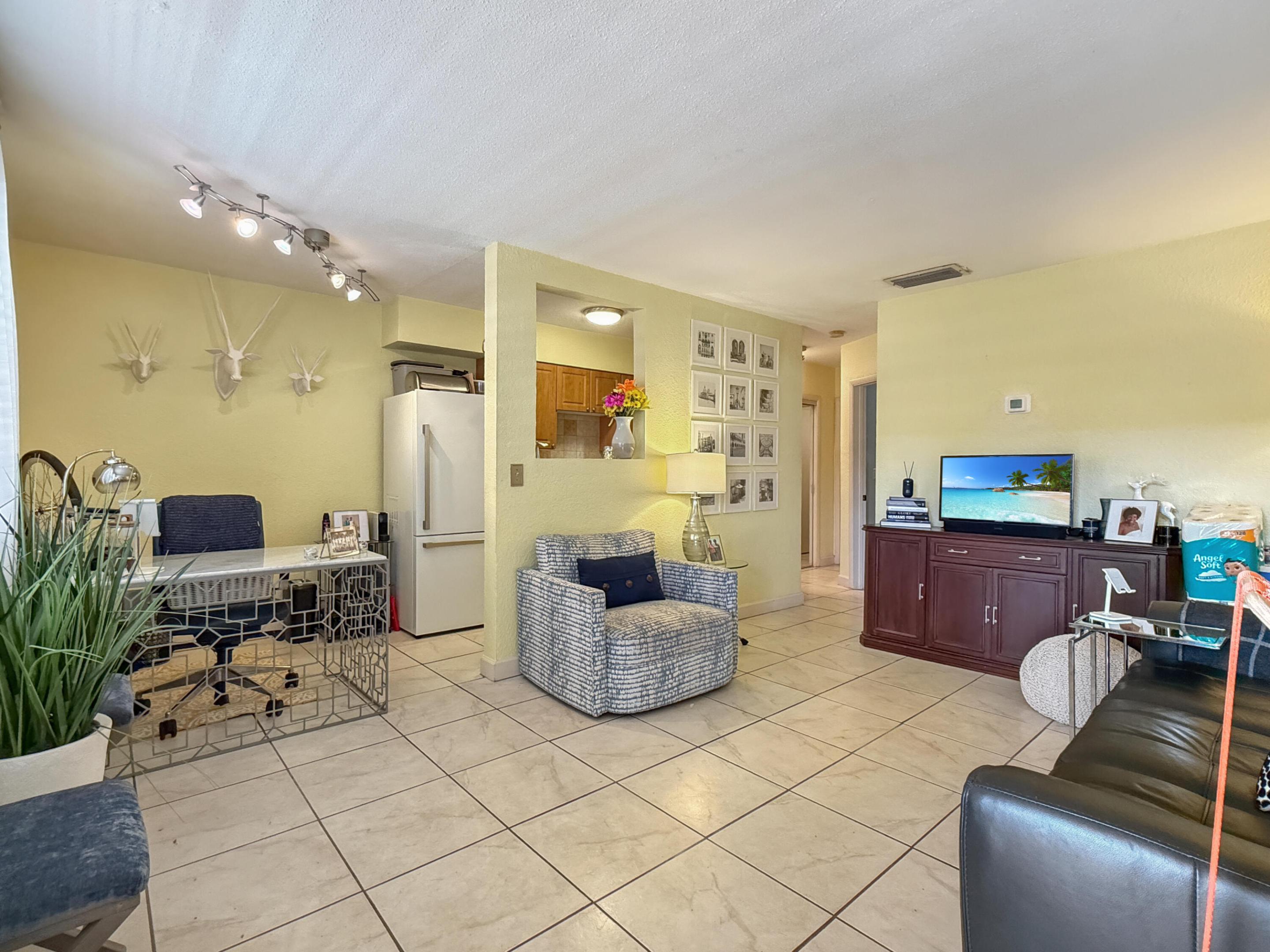 Wilton Manors photo 1