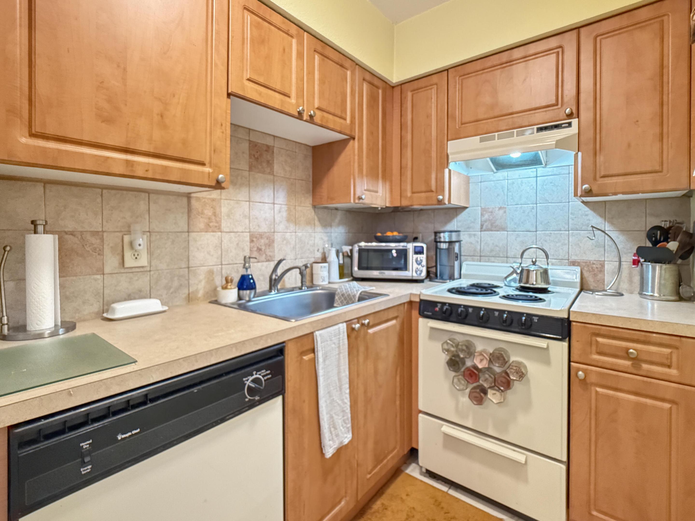 Wilton Manors photo 3