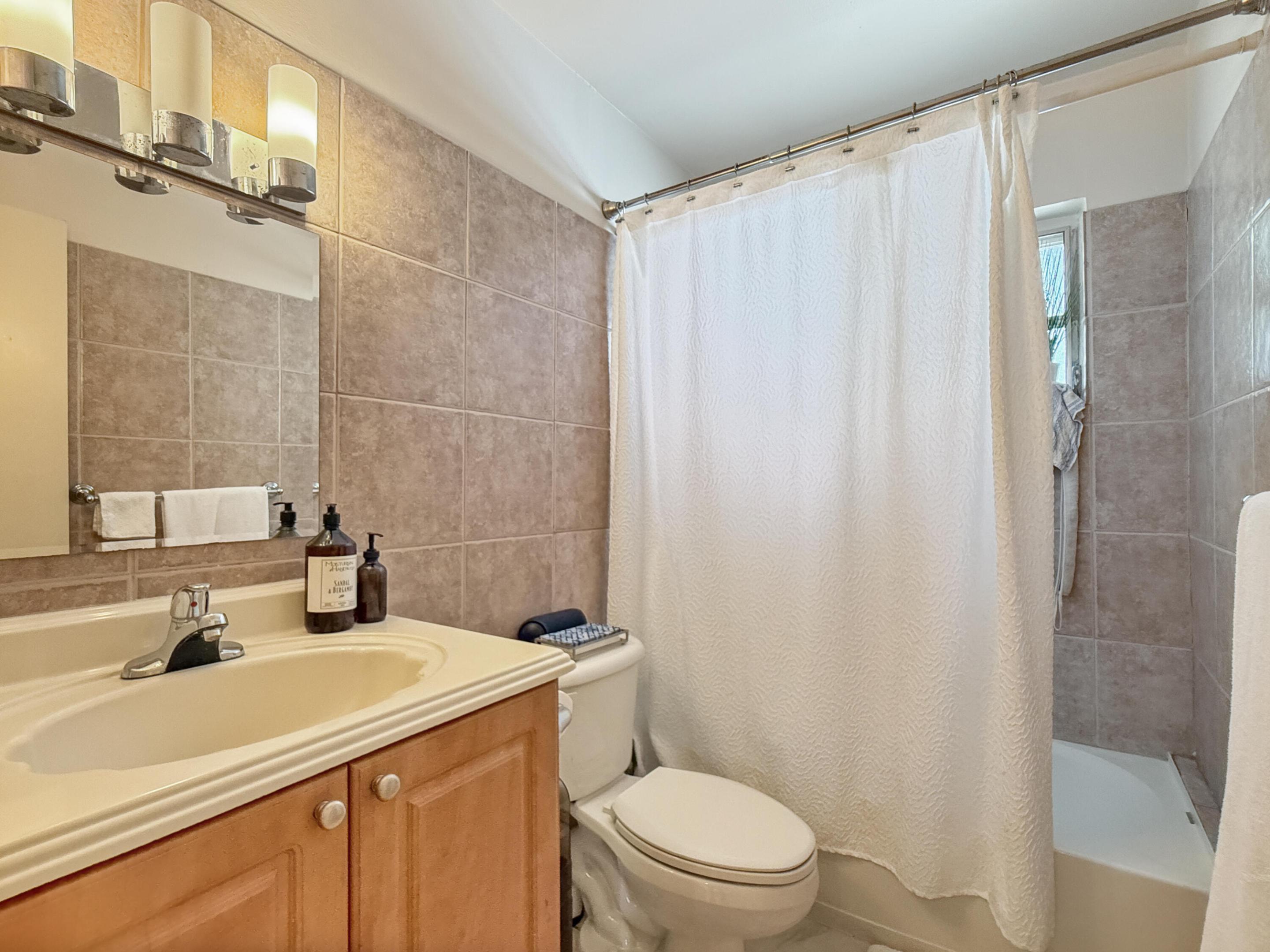 Wilton Manors photo 5