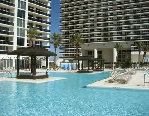 Hallandale Beach photo 4