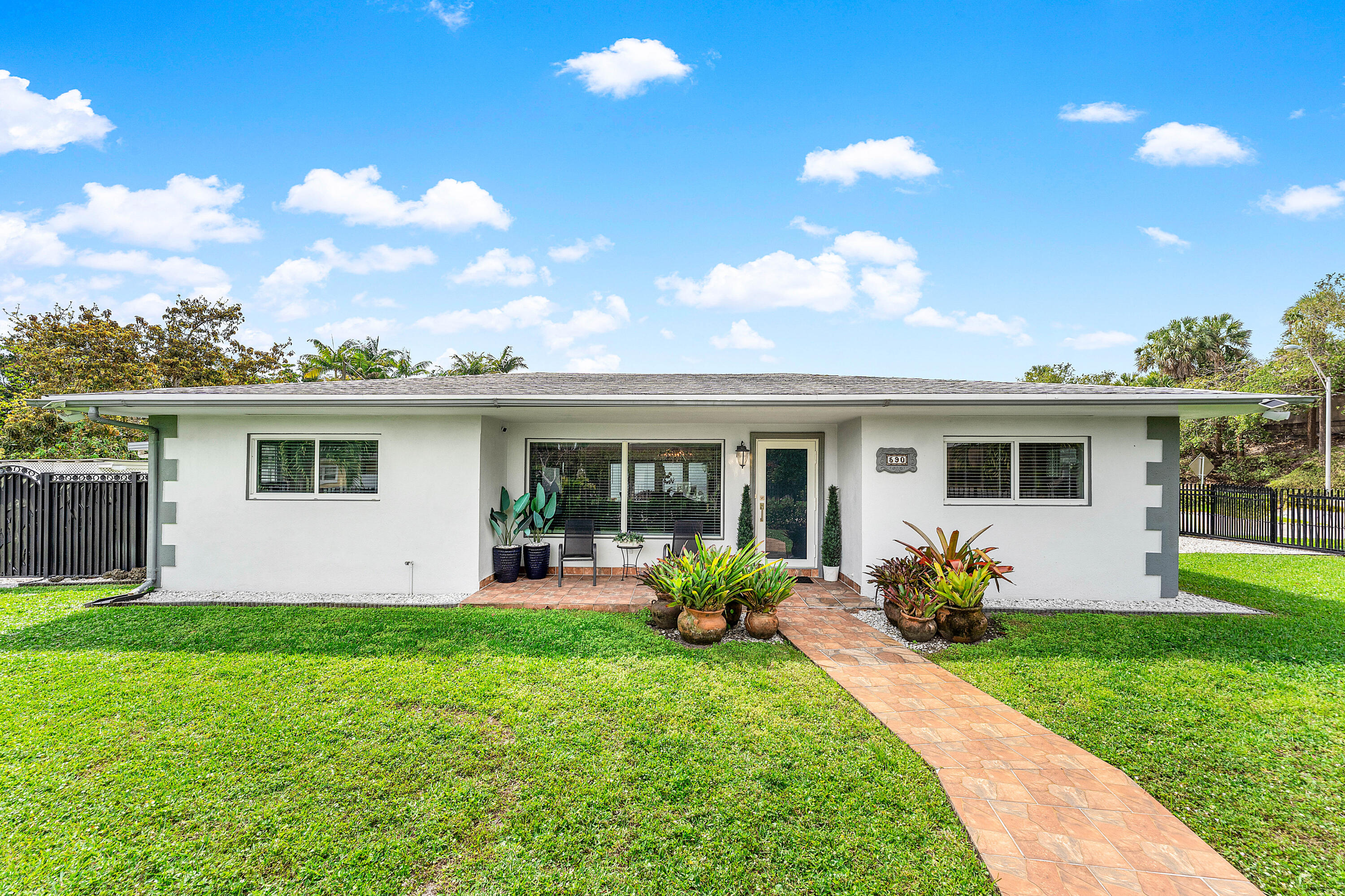 North Miami photo 1