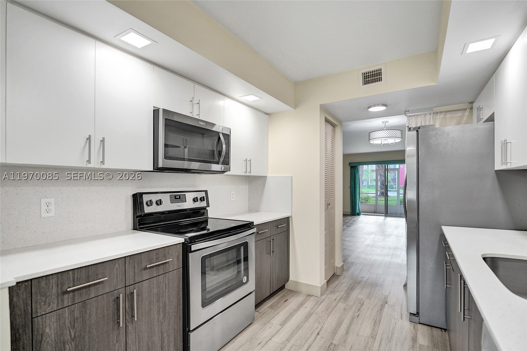 Pembroke Pines photo 2