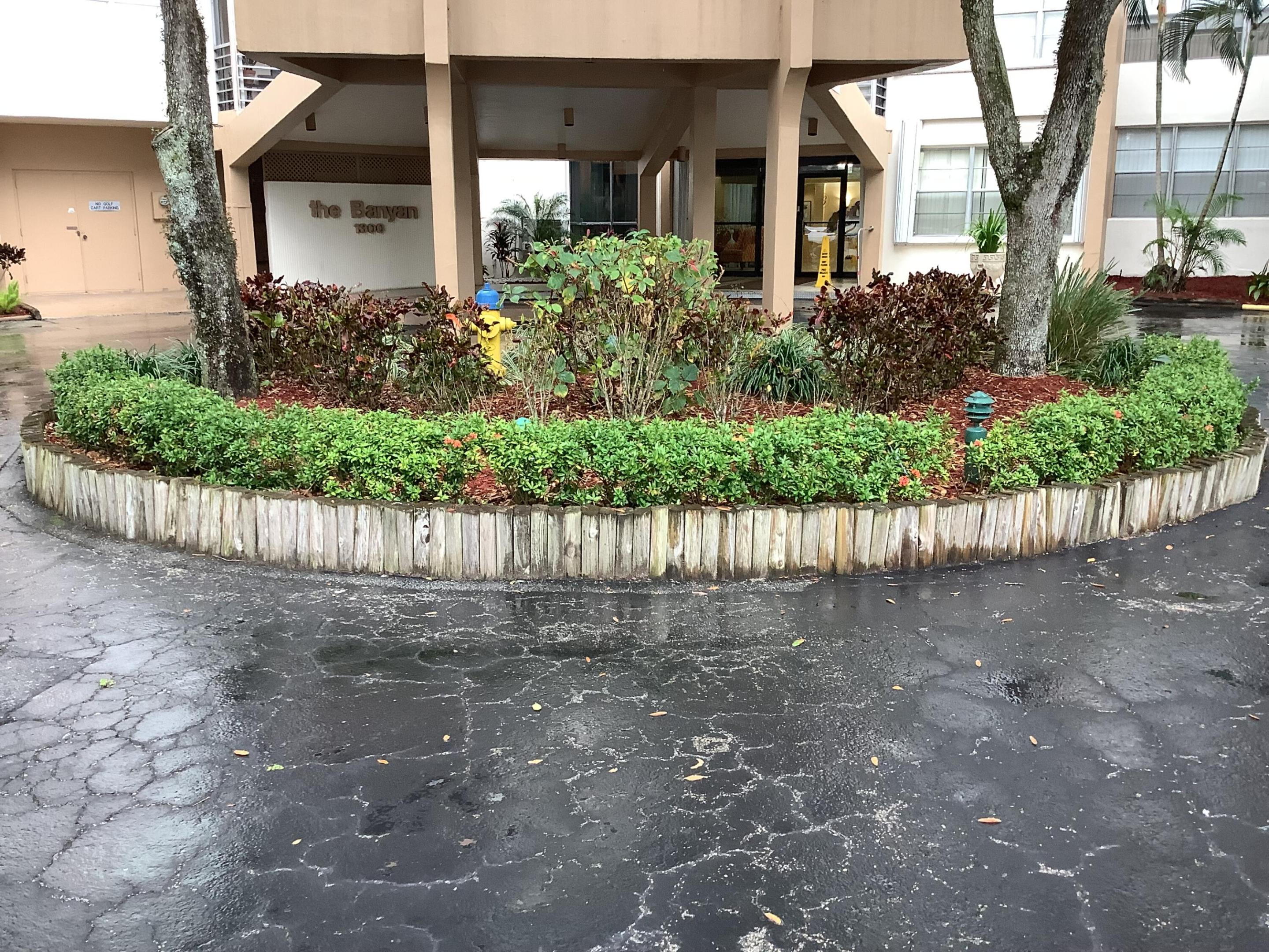 Pembroke Pines photo 2