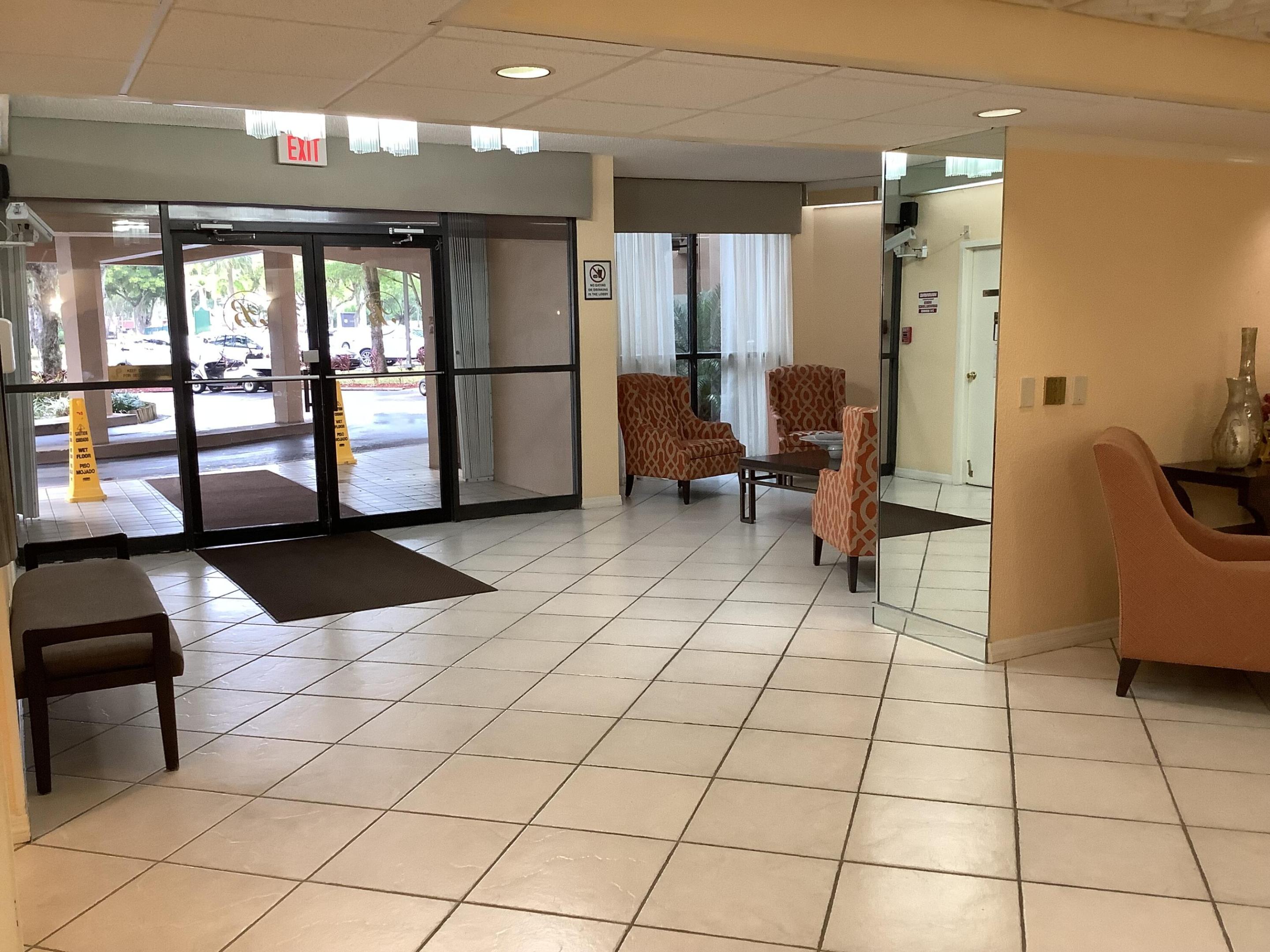 Pembroke Pines photo 4
