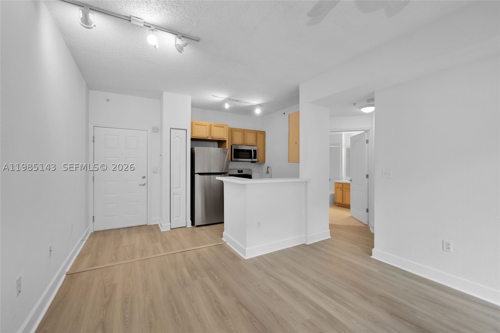 South Miami photo 3