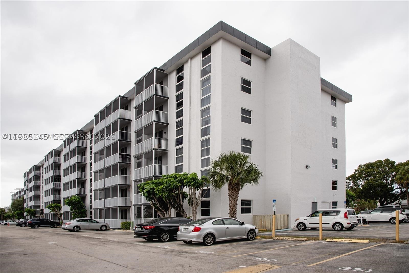 North Miami Beach photo 1