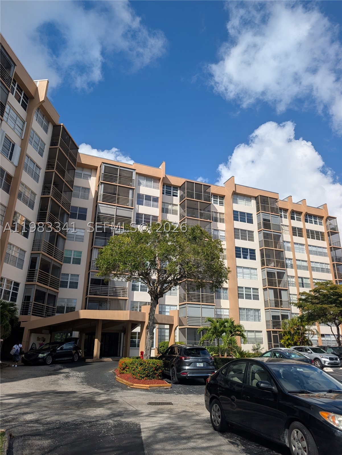 Pembroke Pines photo 3