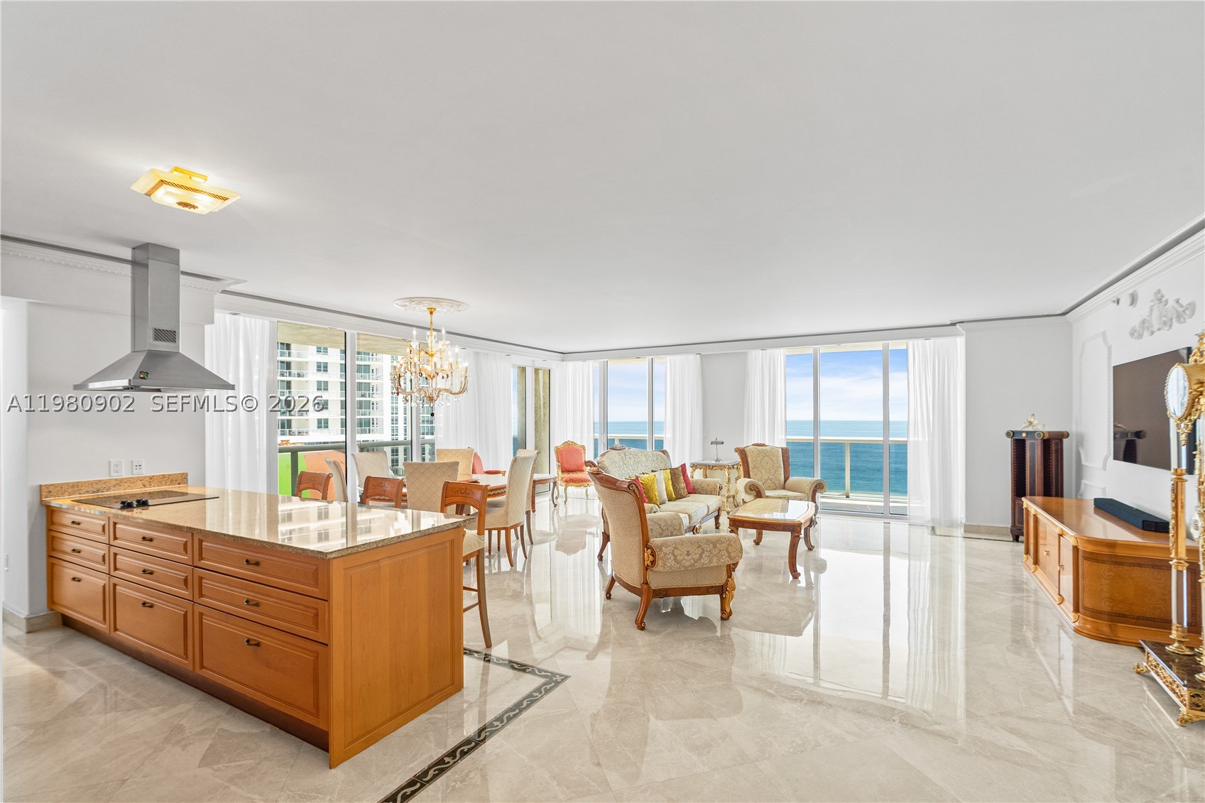 Hallandale Beach photo 2