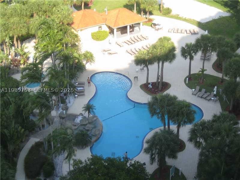 Aventura photo 4