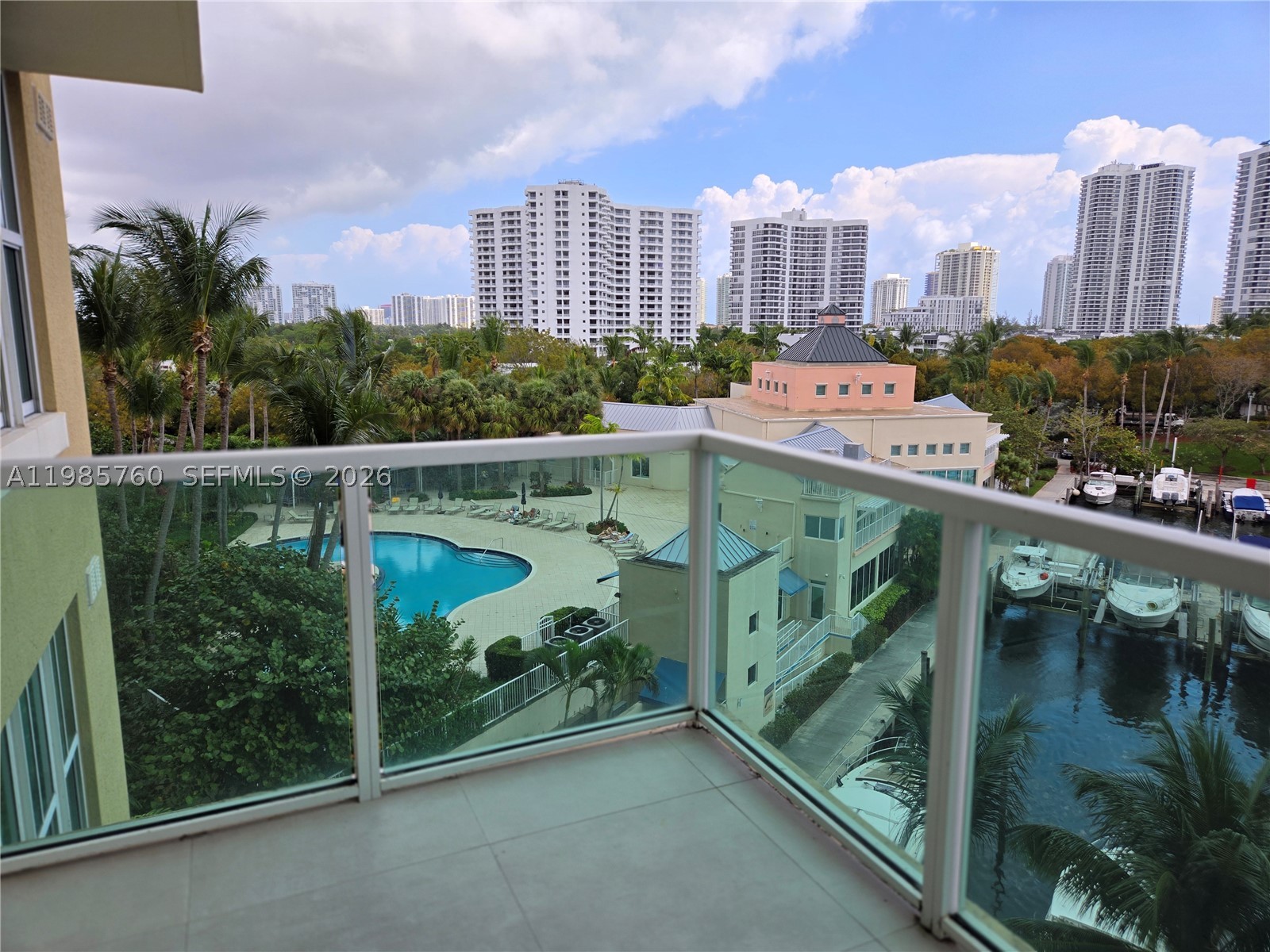 Aventura photo 1