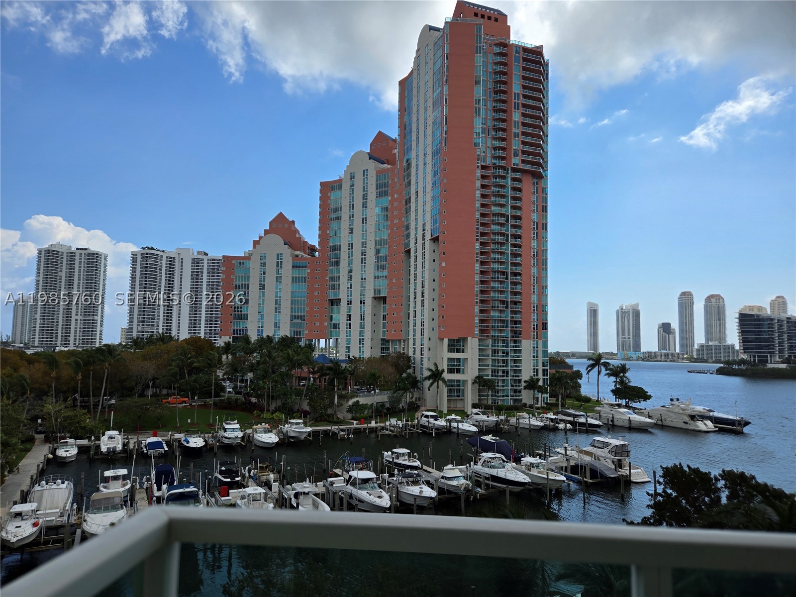 Aventura photo 2