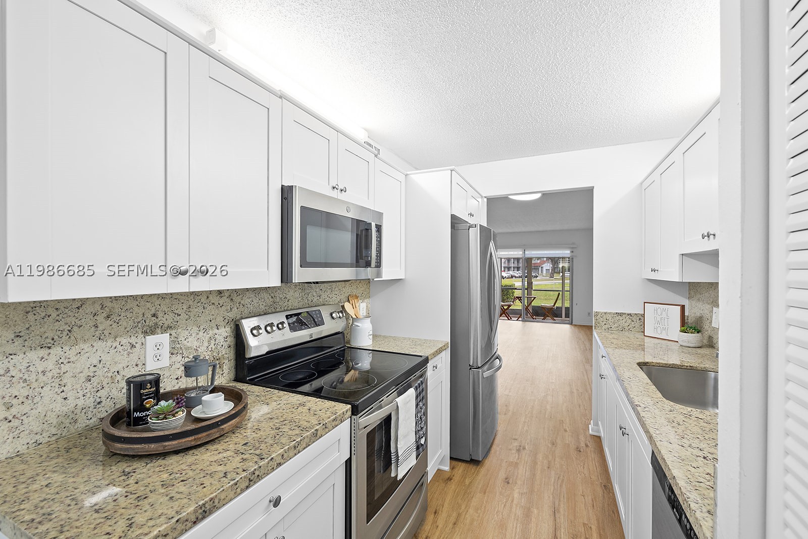 Pembroke Pines photo 1