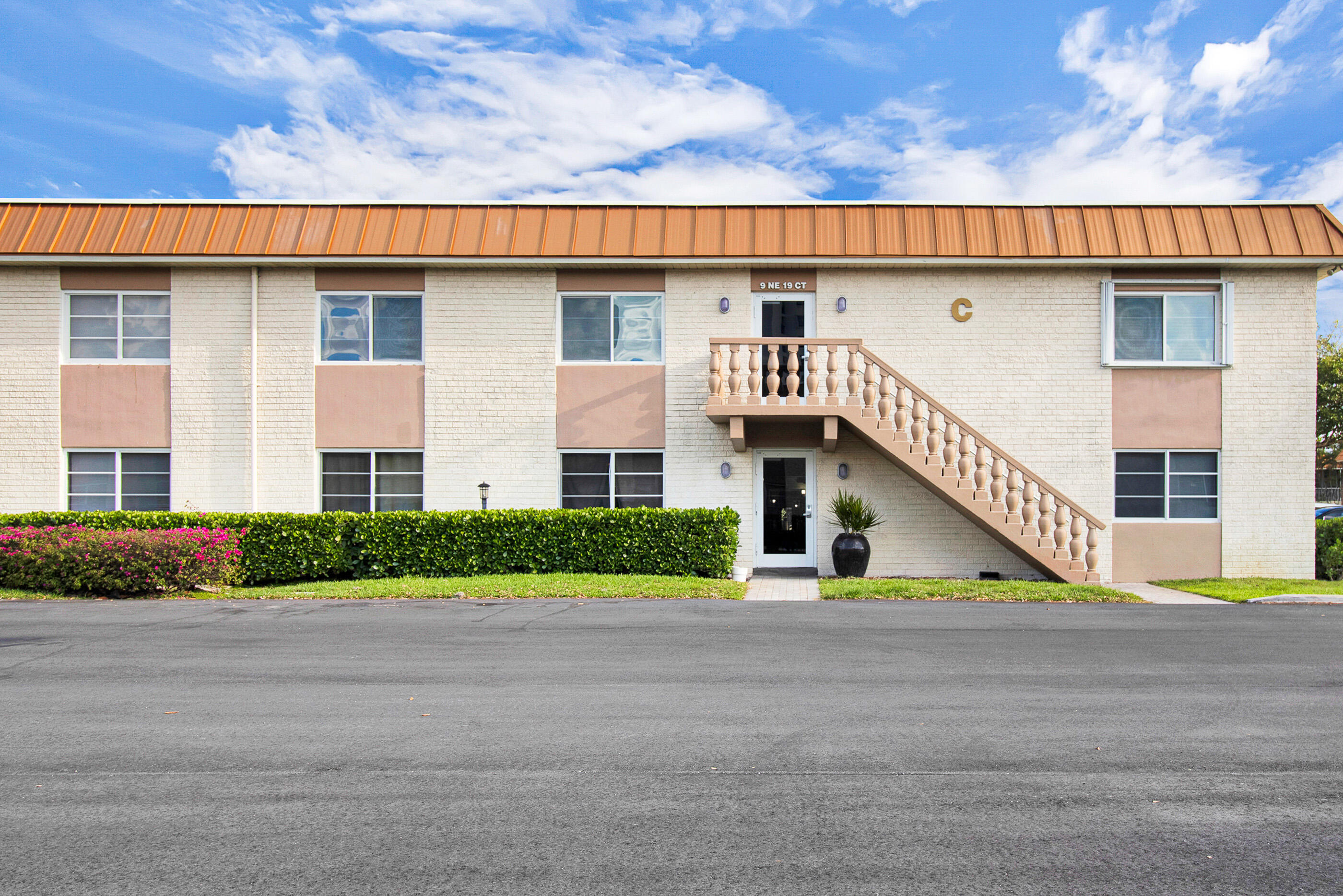 Wilton Manors photo 1