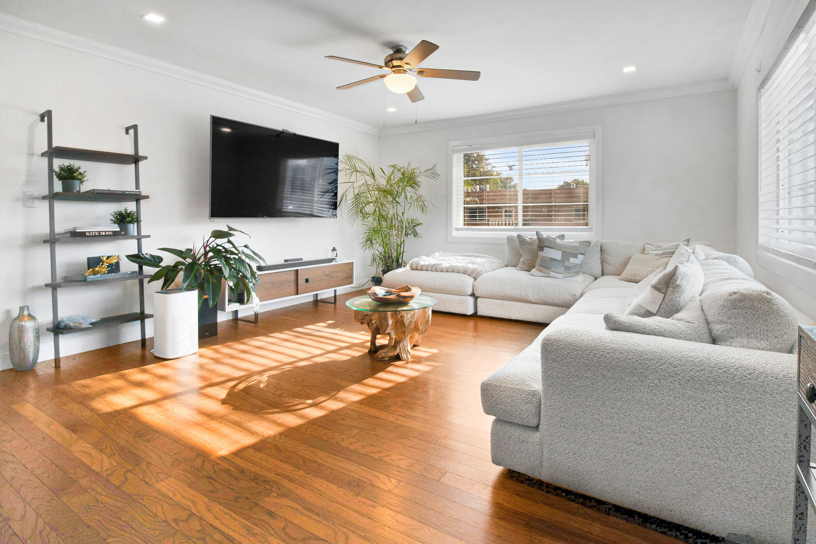 Wilton Manors photo 2