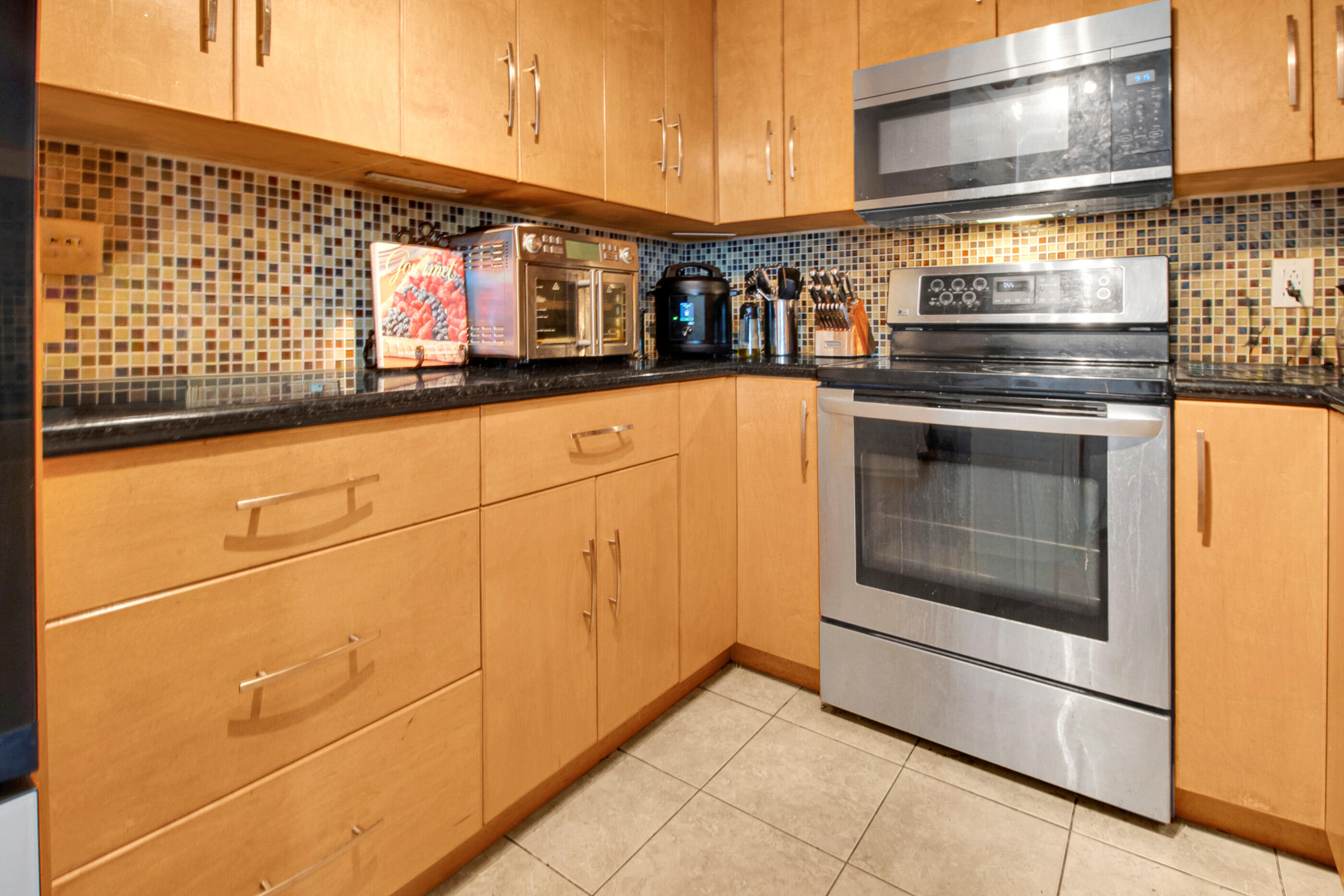 Wilton Manors photo 5