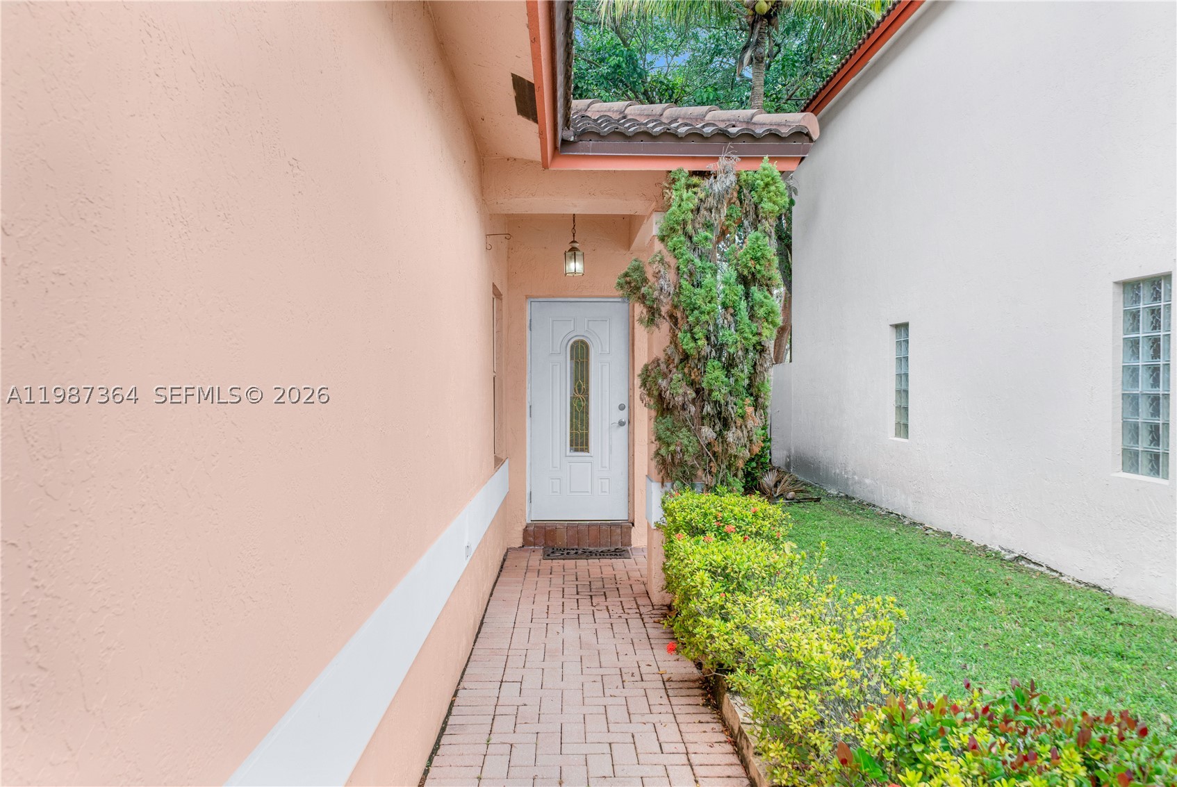 Pembroke Pines photo 4
