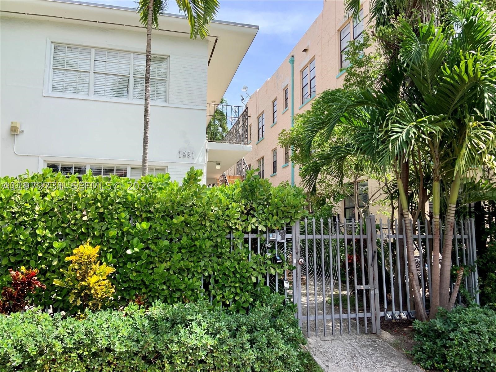 Miami Beach photo 1