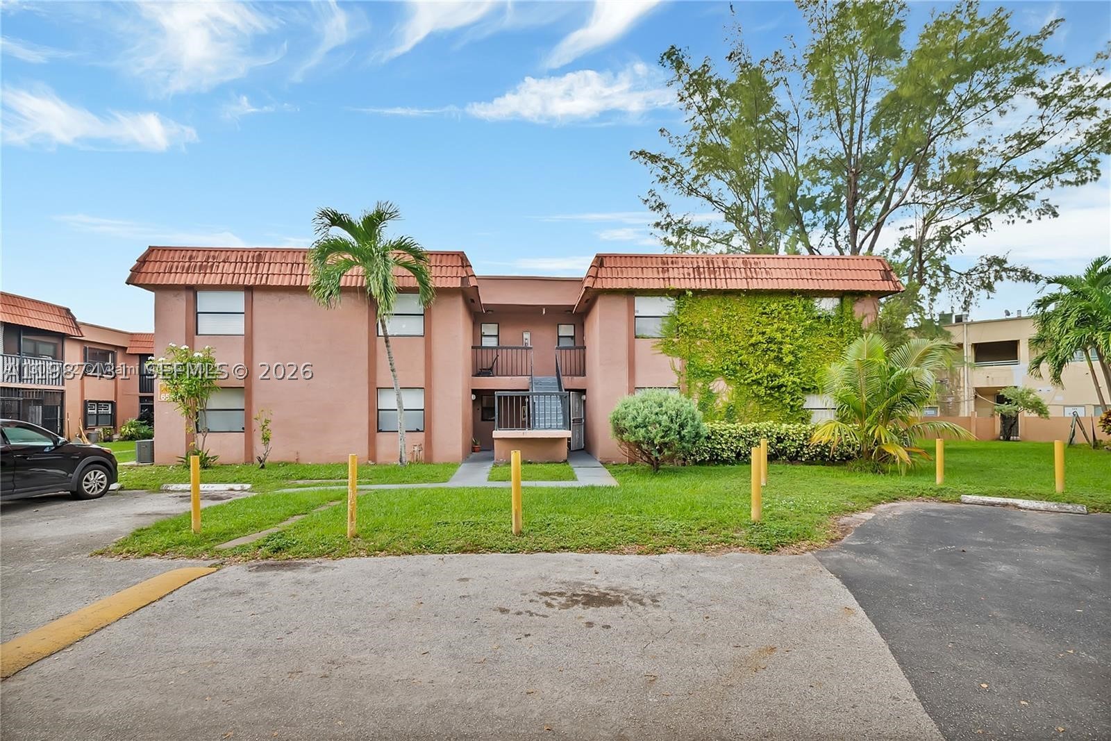Hialeah photo 5