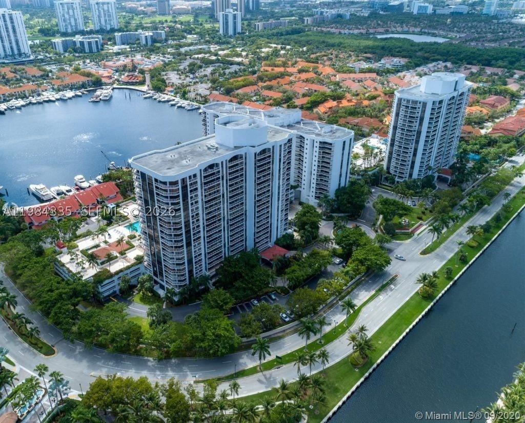 Aventura photo 1
