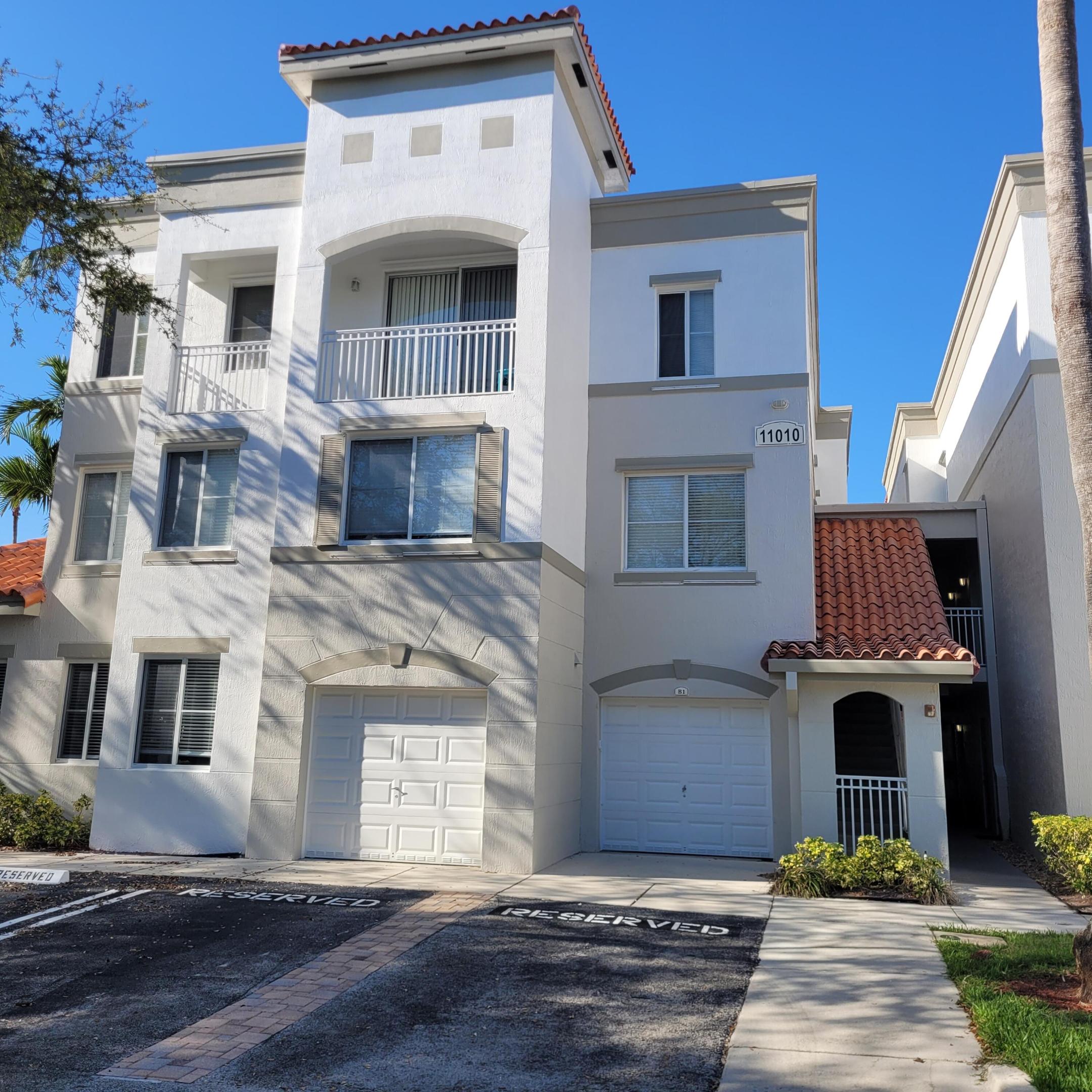 Palm Beach Gardens photo 1