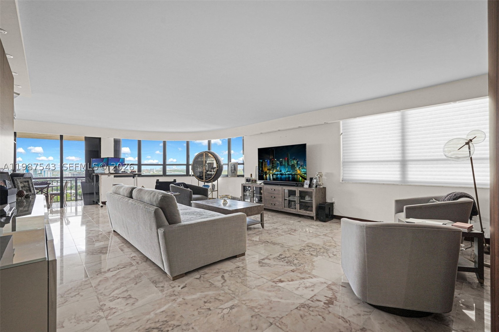 Bal Harbour photo 2