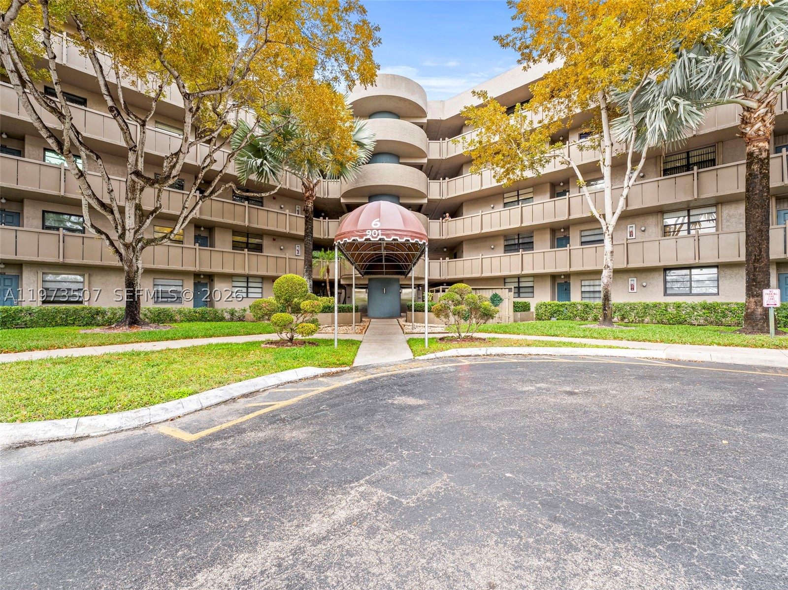 Pembroke Pines photo 2