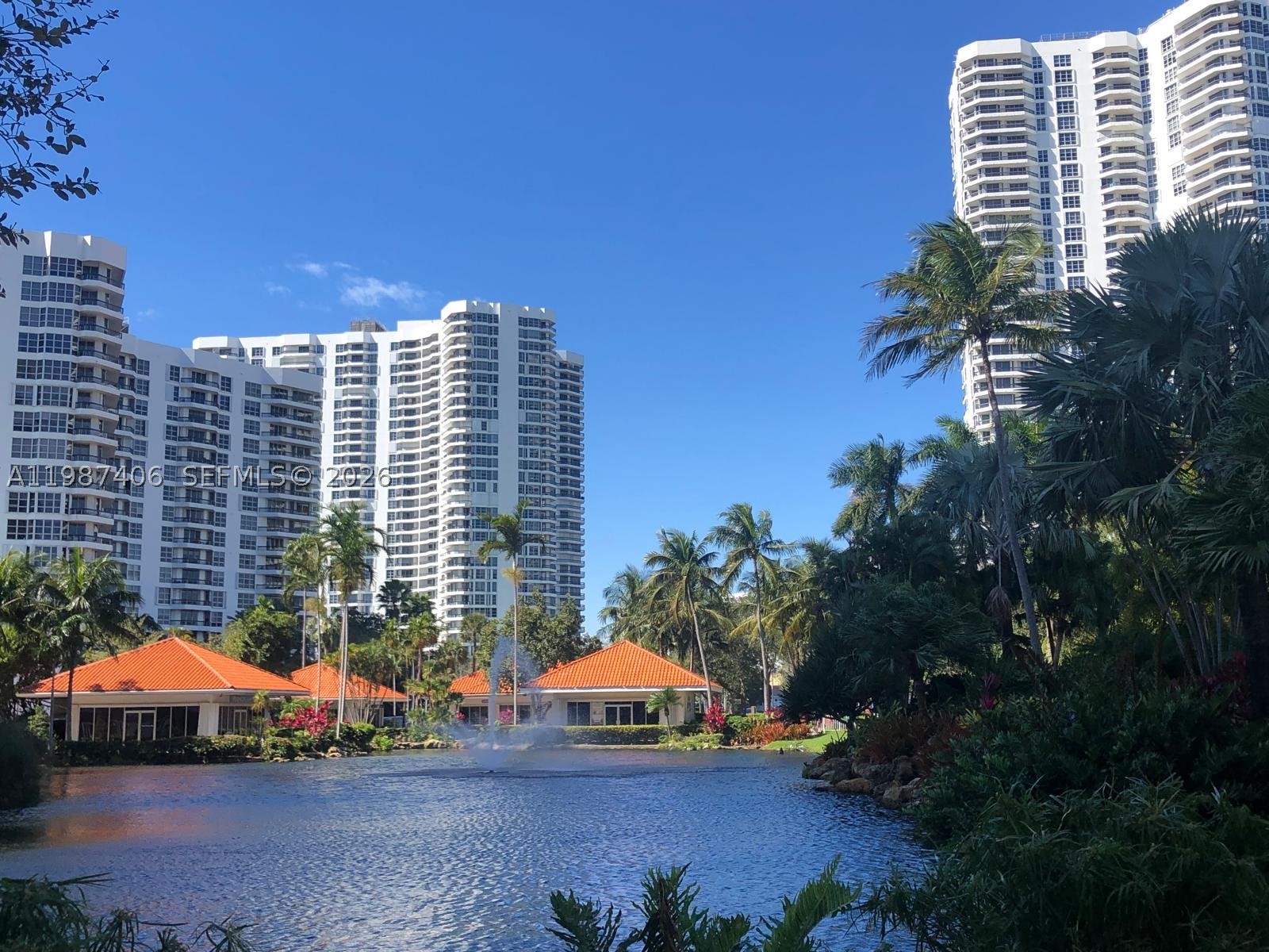 Aventura photo 2