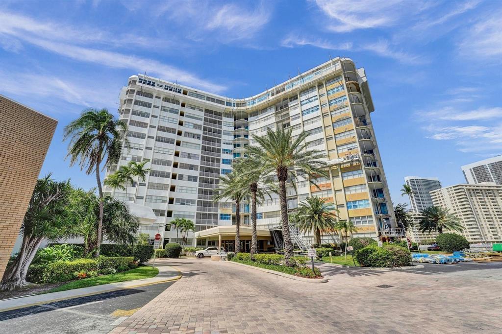 Hallandale Beach photo 1
