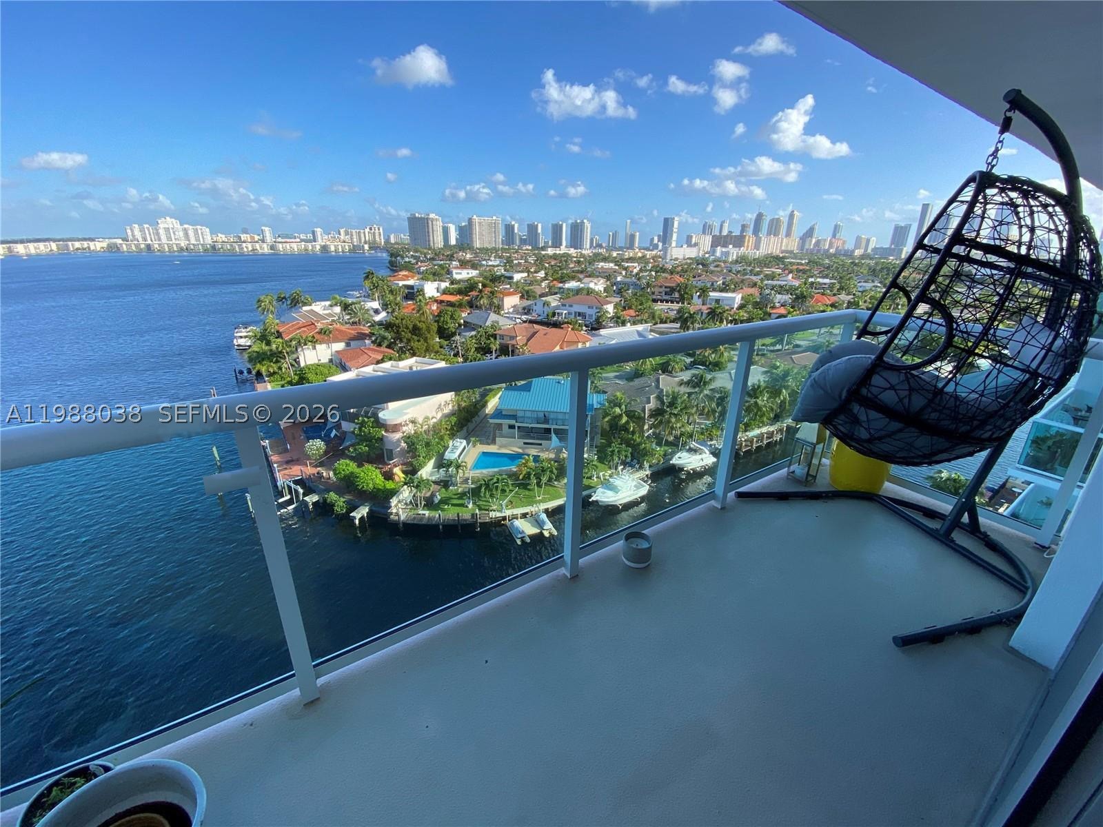 North Miami Beach photo 2
