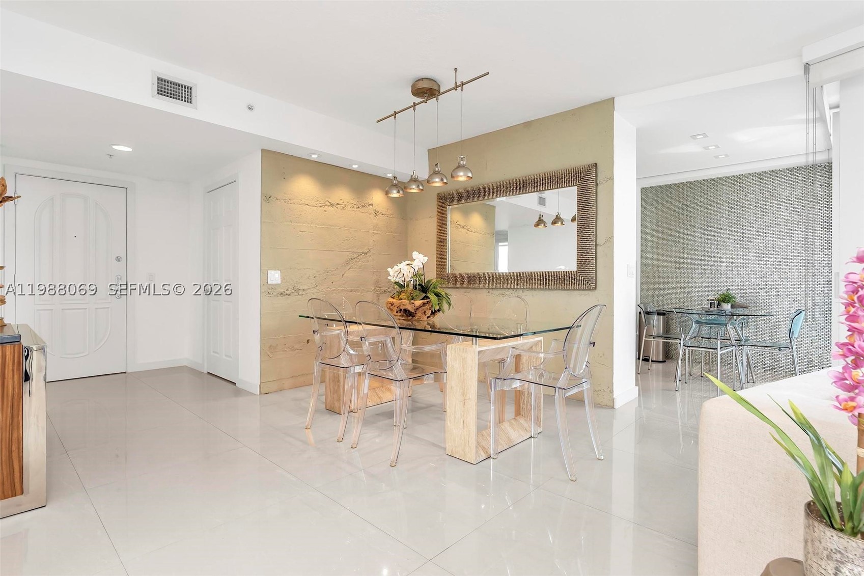 Aventura photo 3