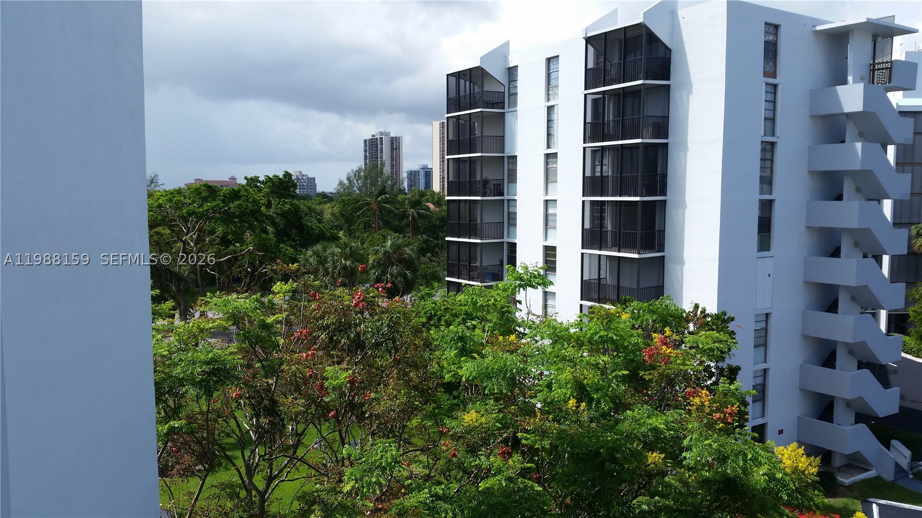 Aventura photo 1