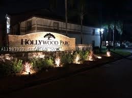 Hollywood photo 1