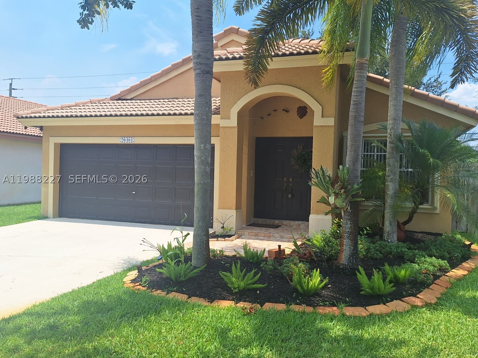 Pembroke Pines photo 1